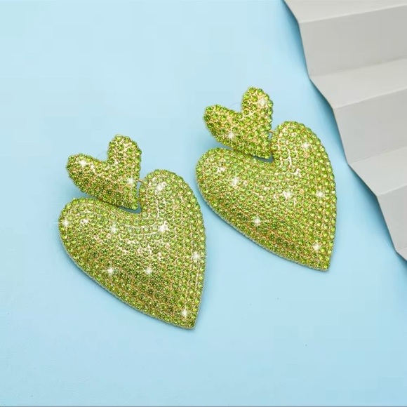 Anthropologie GREEN HEART CRYSTAL DROP EARRINGS - Picture 4 of 13